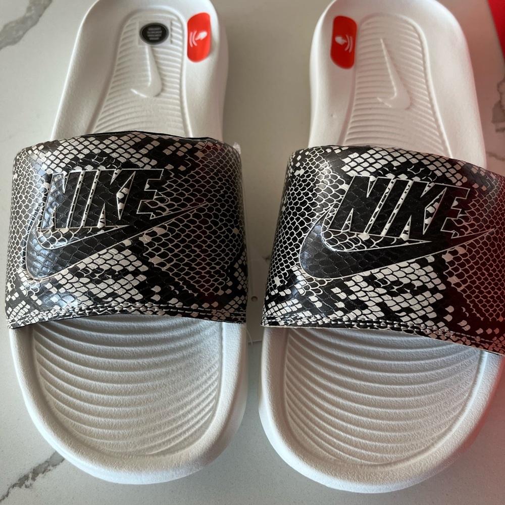 New womens Nike Victori slides